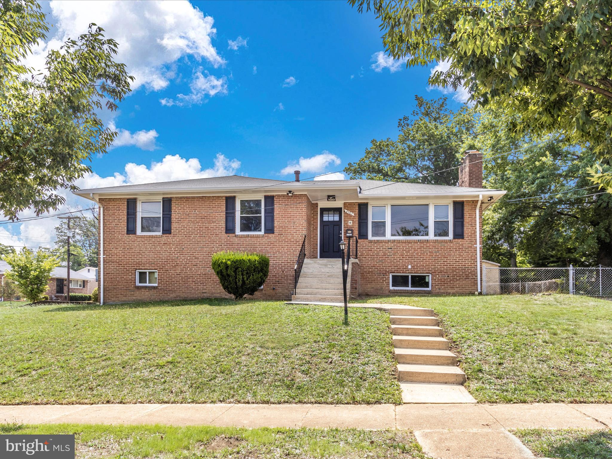 HILLCREST TERRACE - Residential