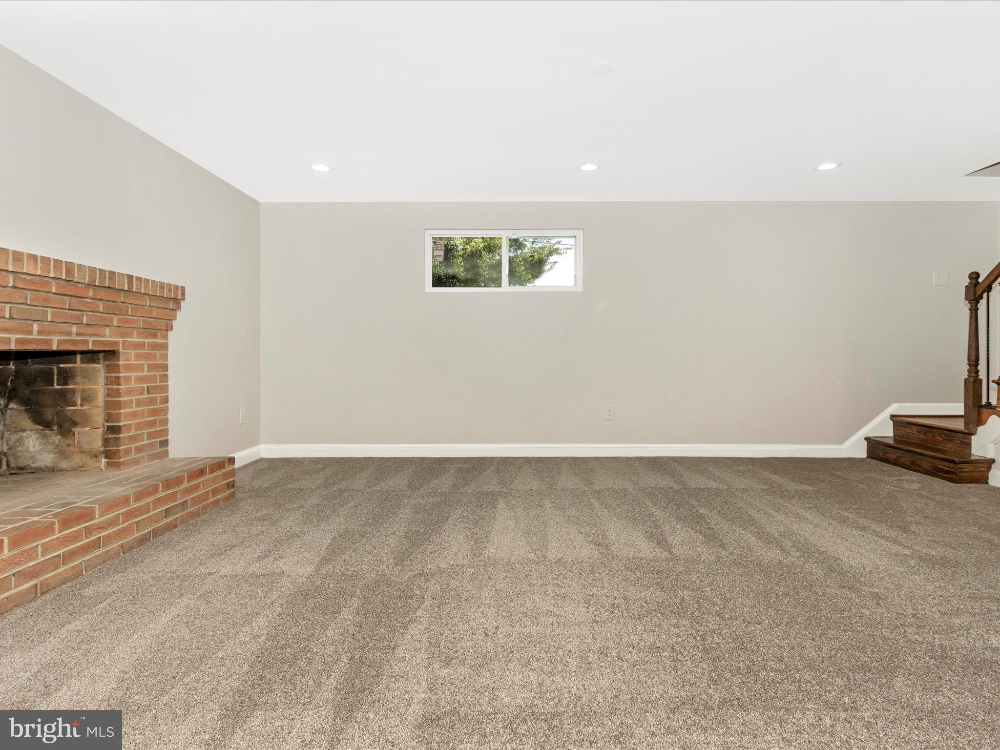 HILLCREST TERRACE - Residential