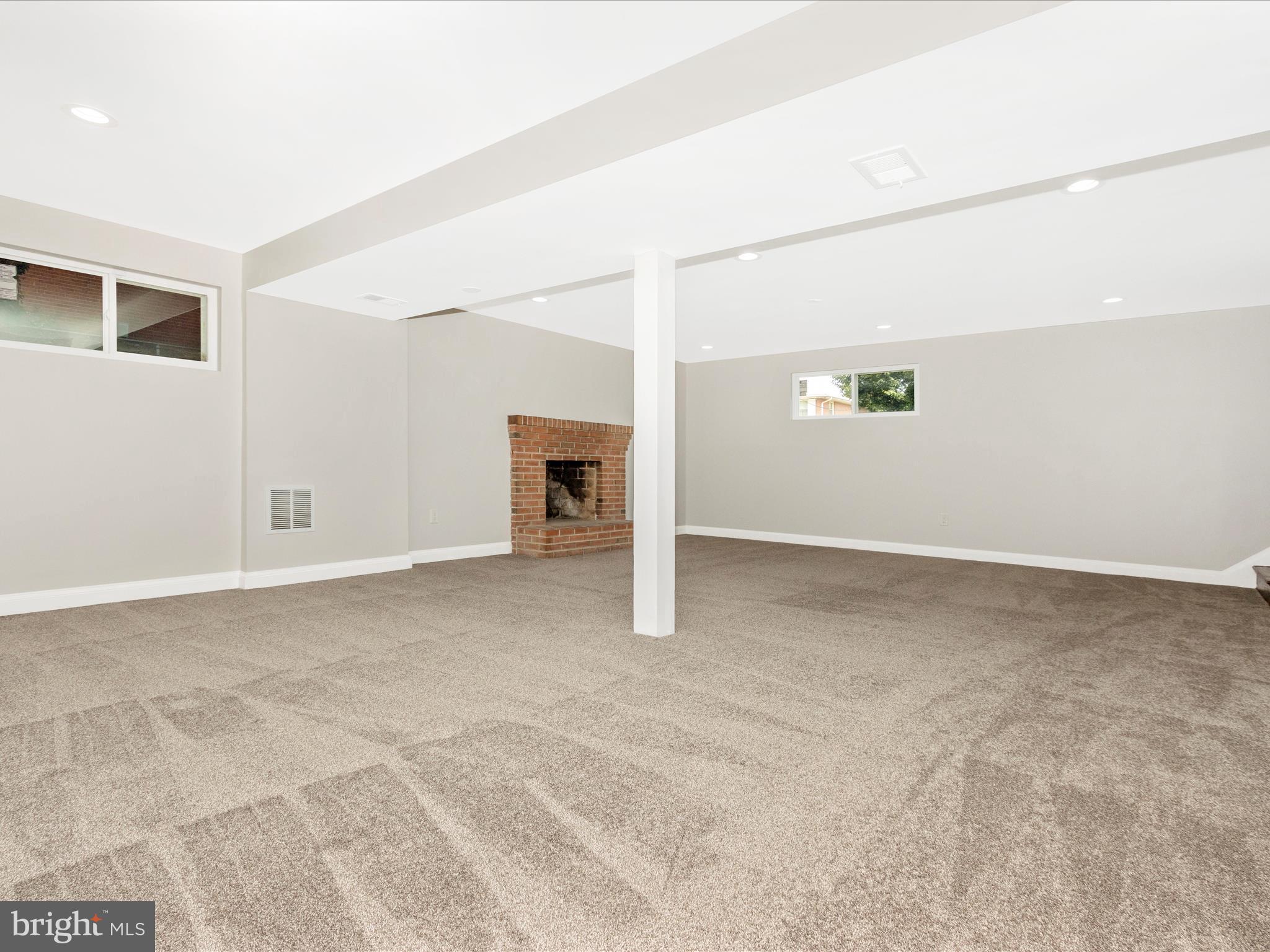 HILLCREST TERRACE - Residential