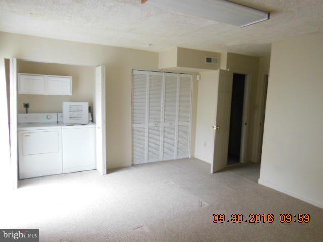 LAKEWOOD EST SUB - Residential