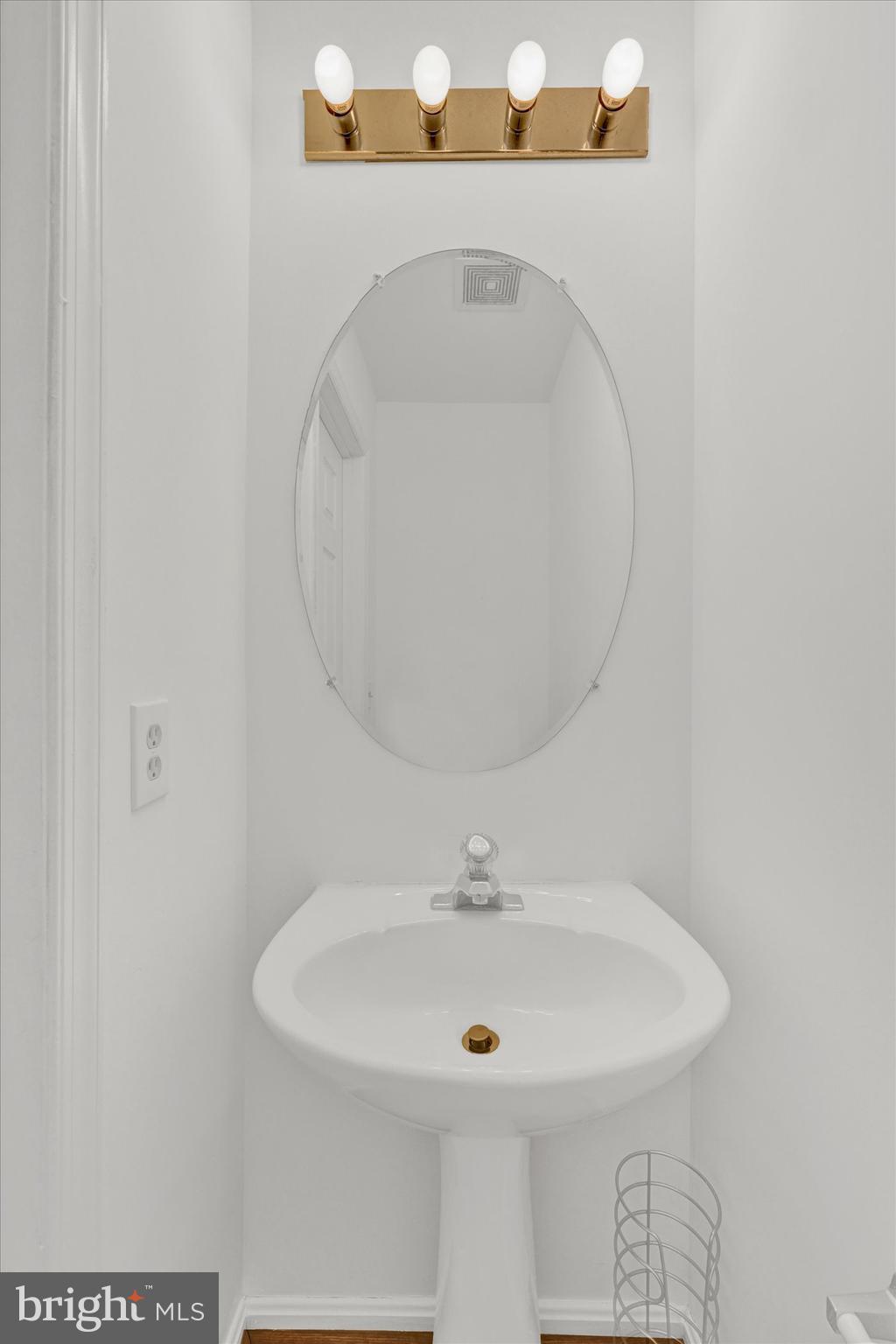 ROSEDALE - Residential