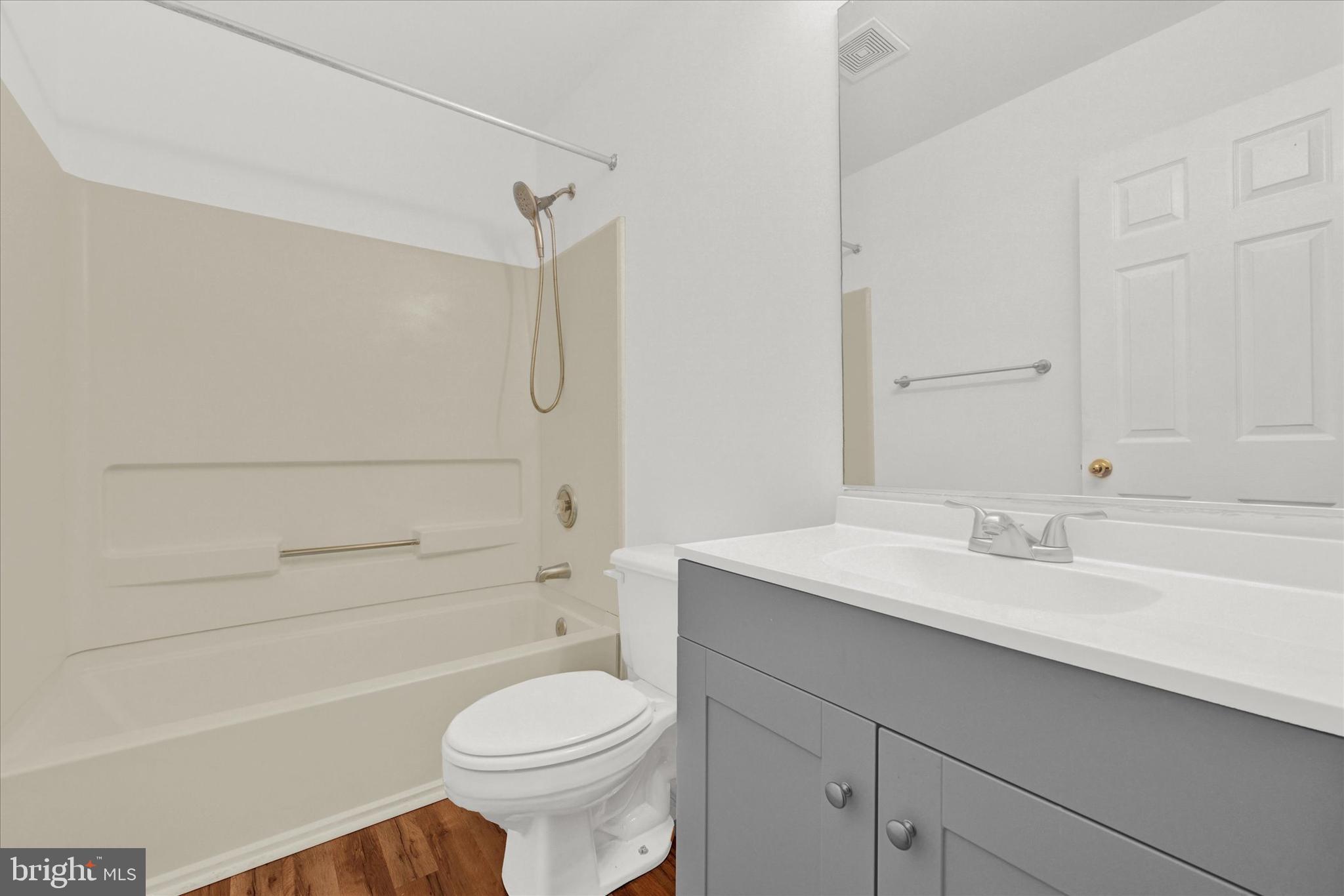 ROSEDALE - Residential