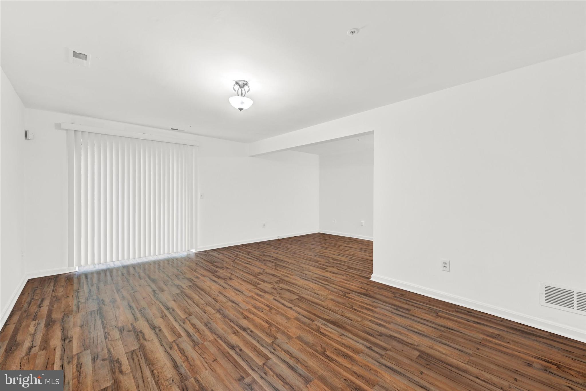 ROSEDALE - Residential