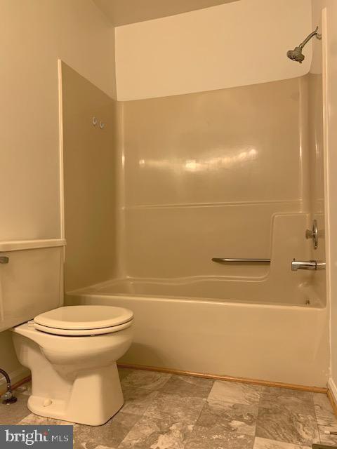 VILLAGES OF SALEM STATION - Residential Lease