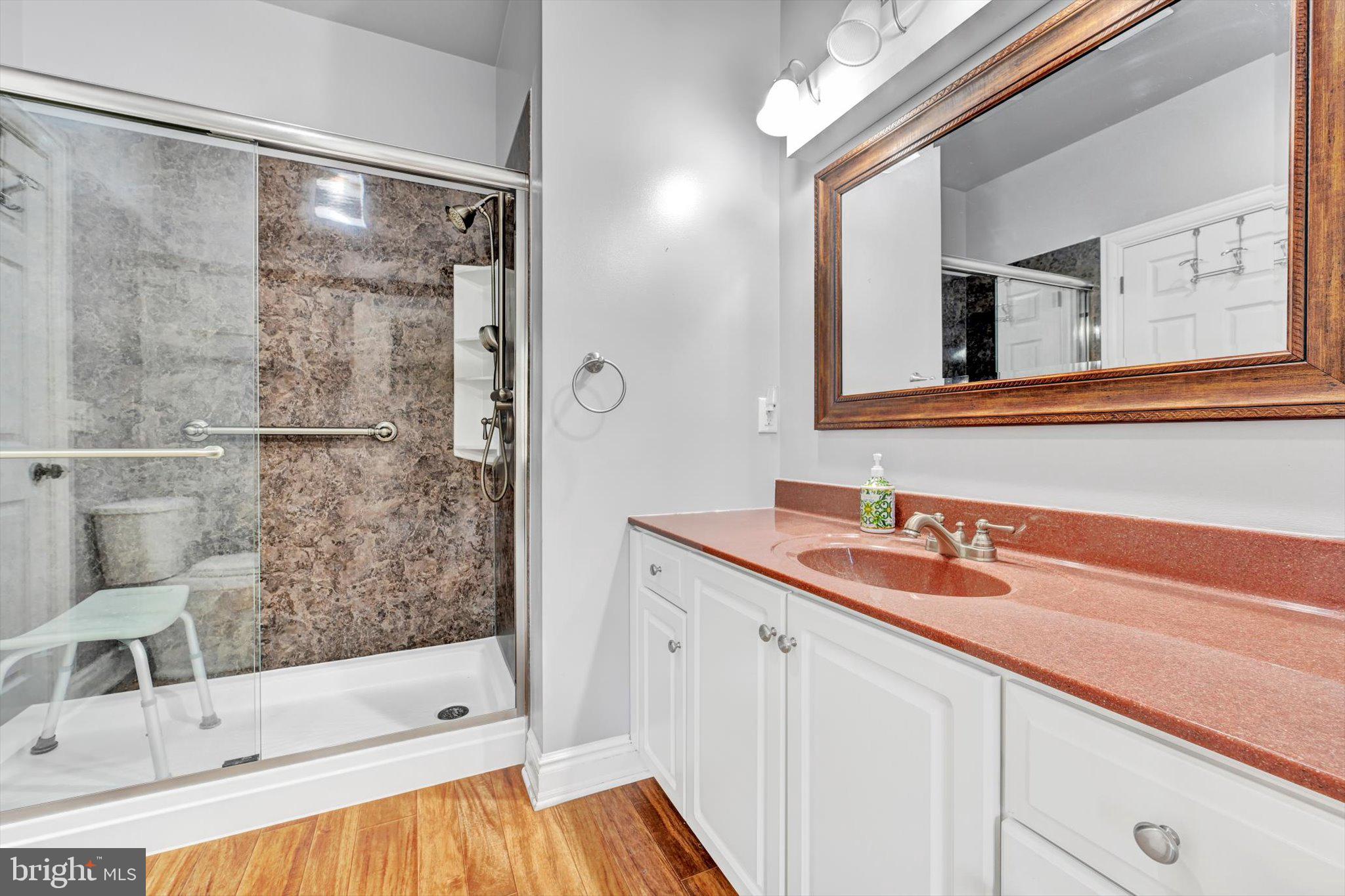 CROSSGATES - Residential