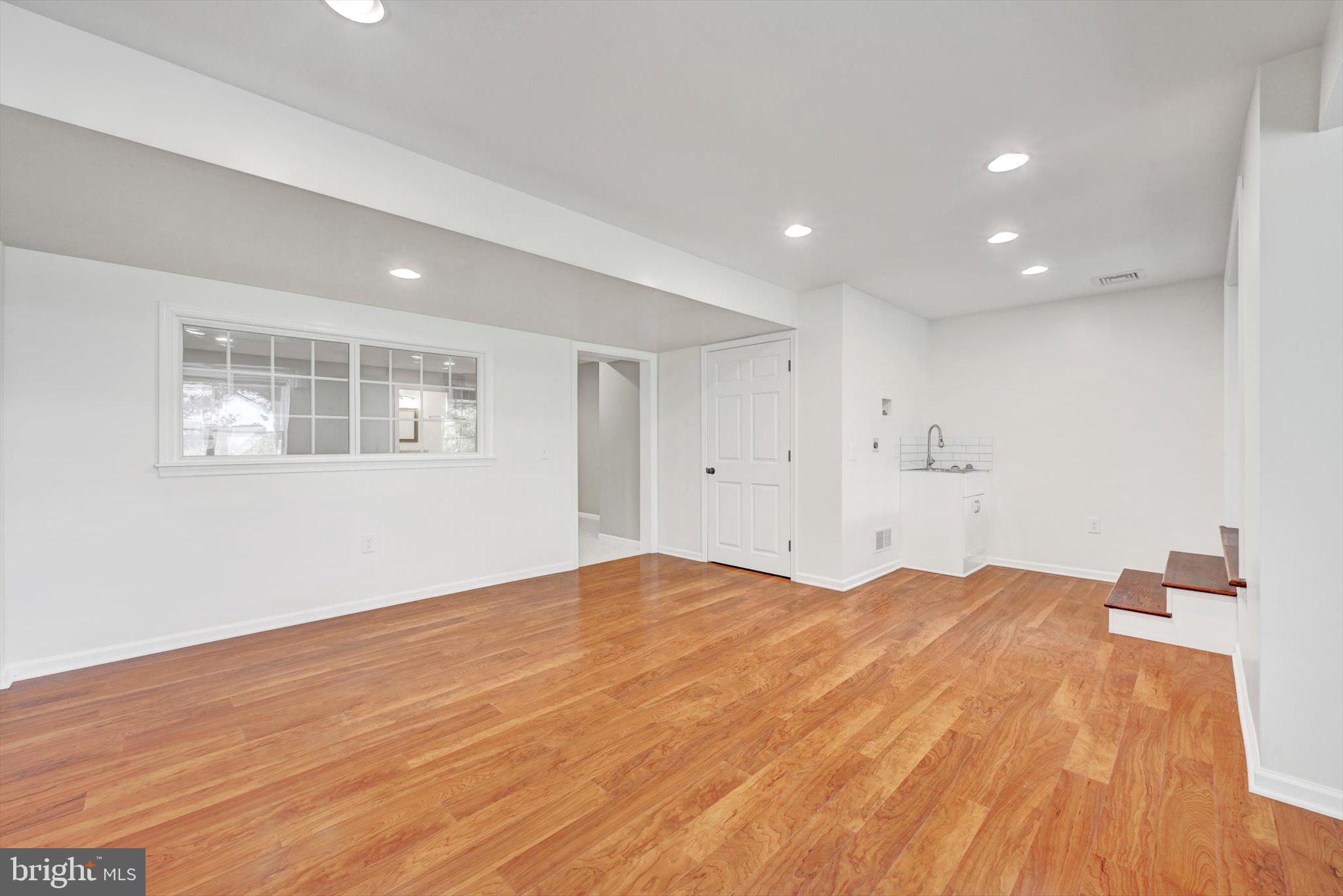 CROSSGATES - Residential