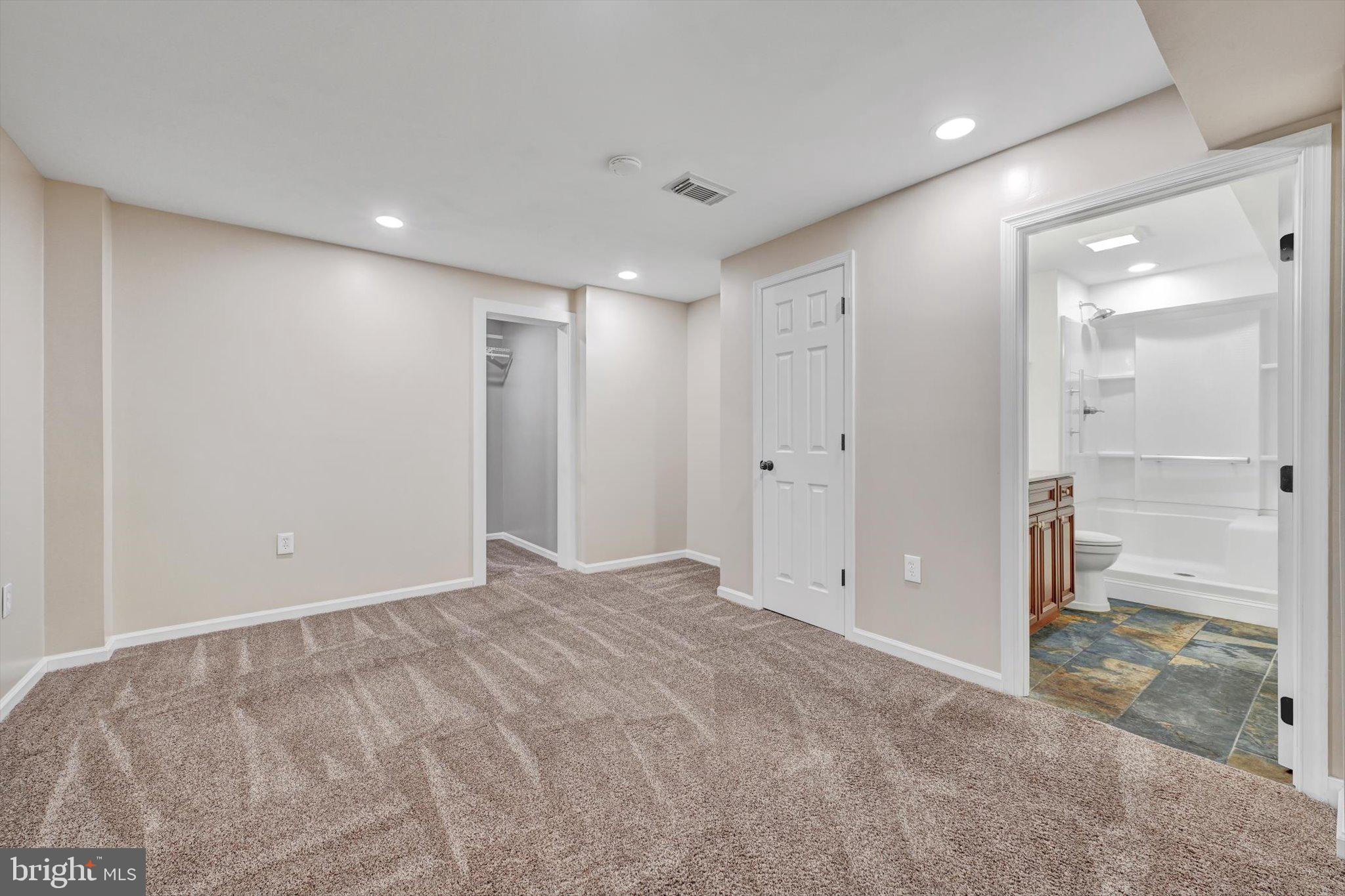 CROSSGATES - Residential