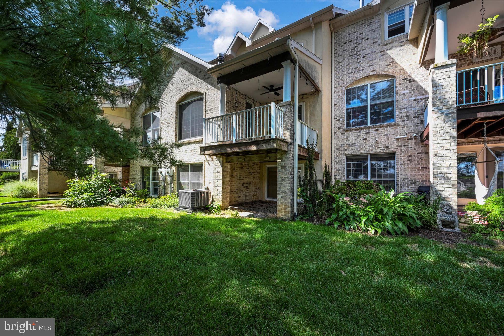 CROSSGATES - Residential