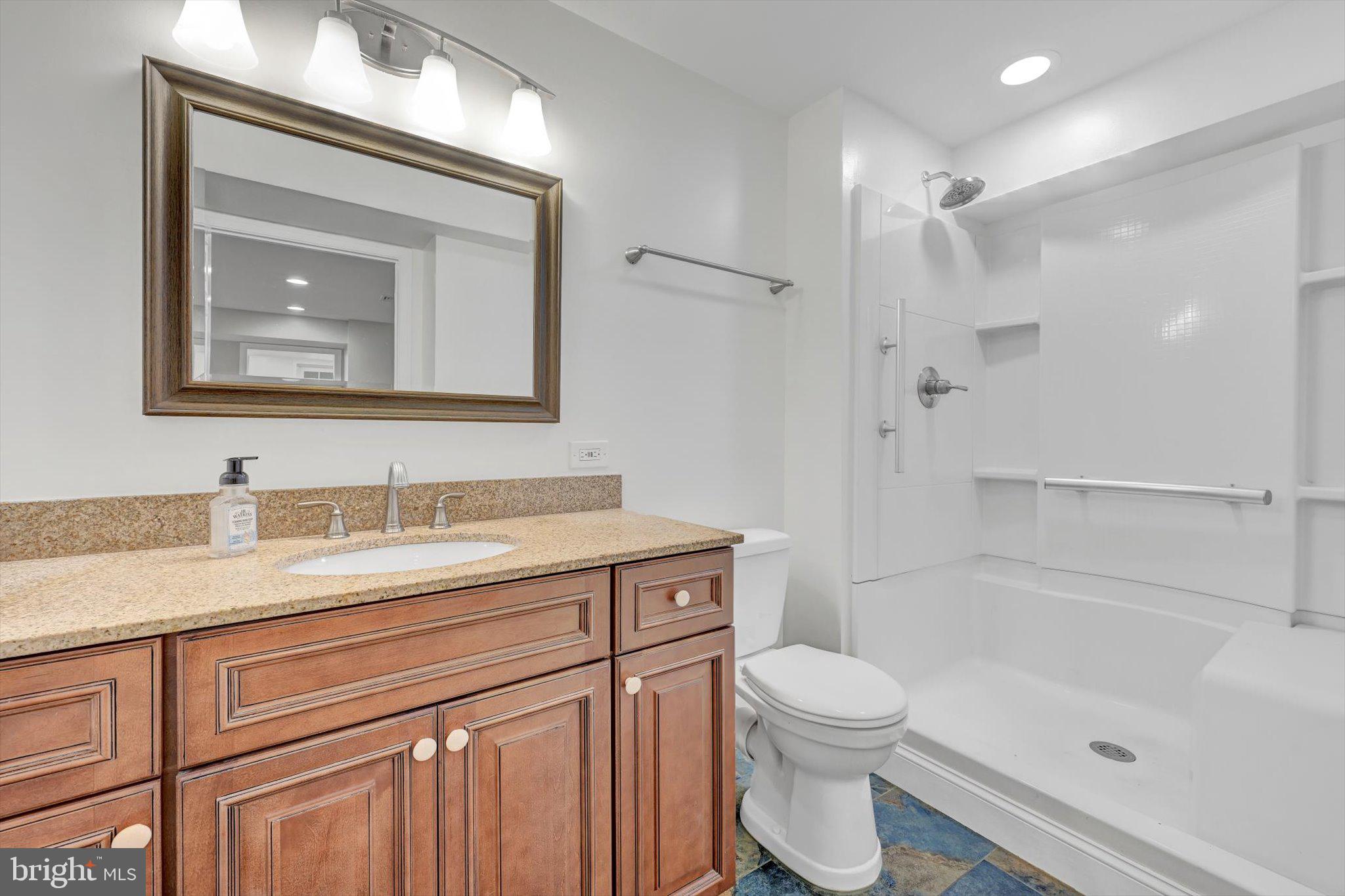 CROSSGATES - Residential