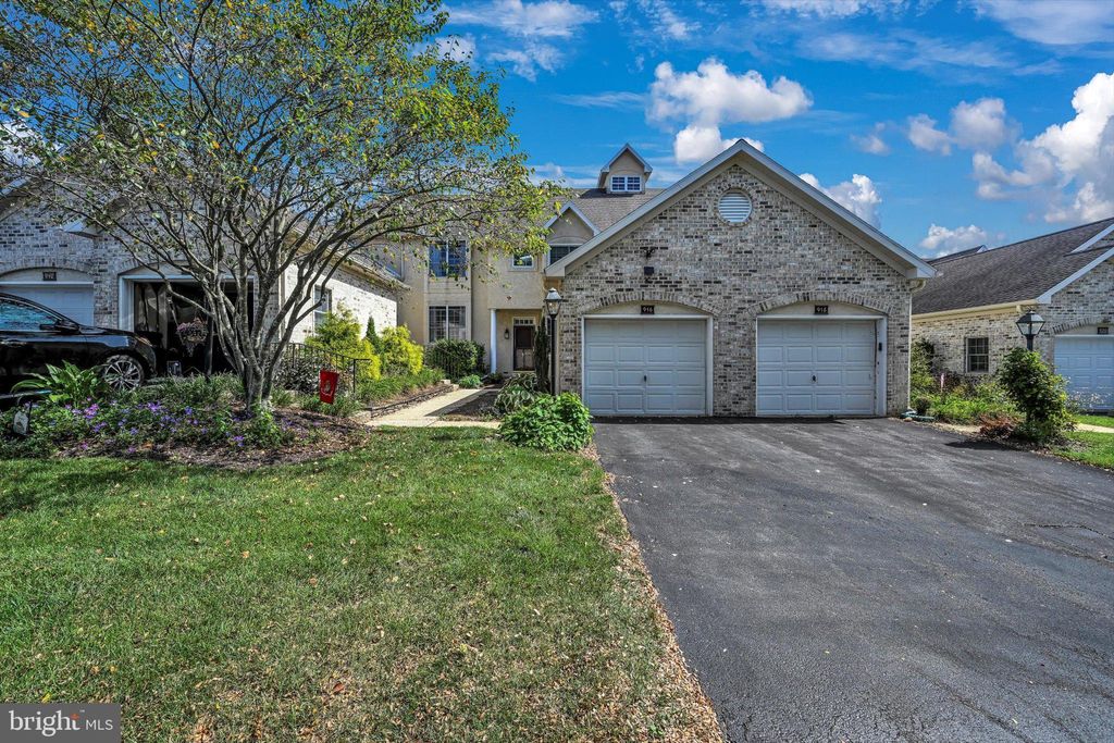Photo of 916 Rivergate Court, MILLERSVILLE, PA 17551 (MLS # PALA2076440)