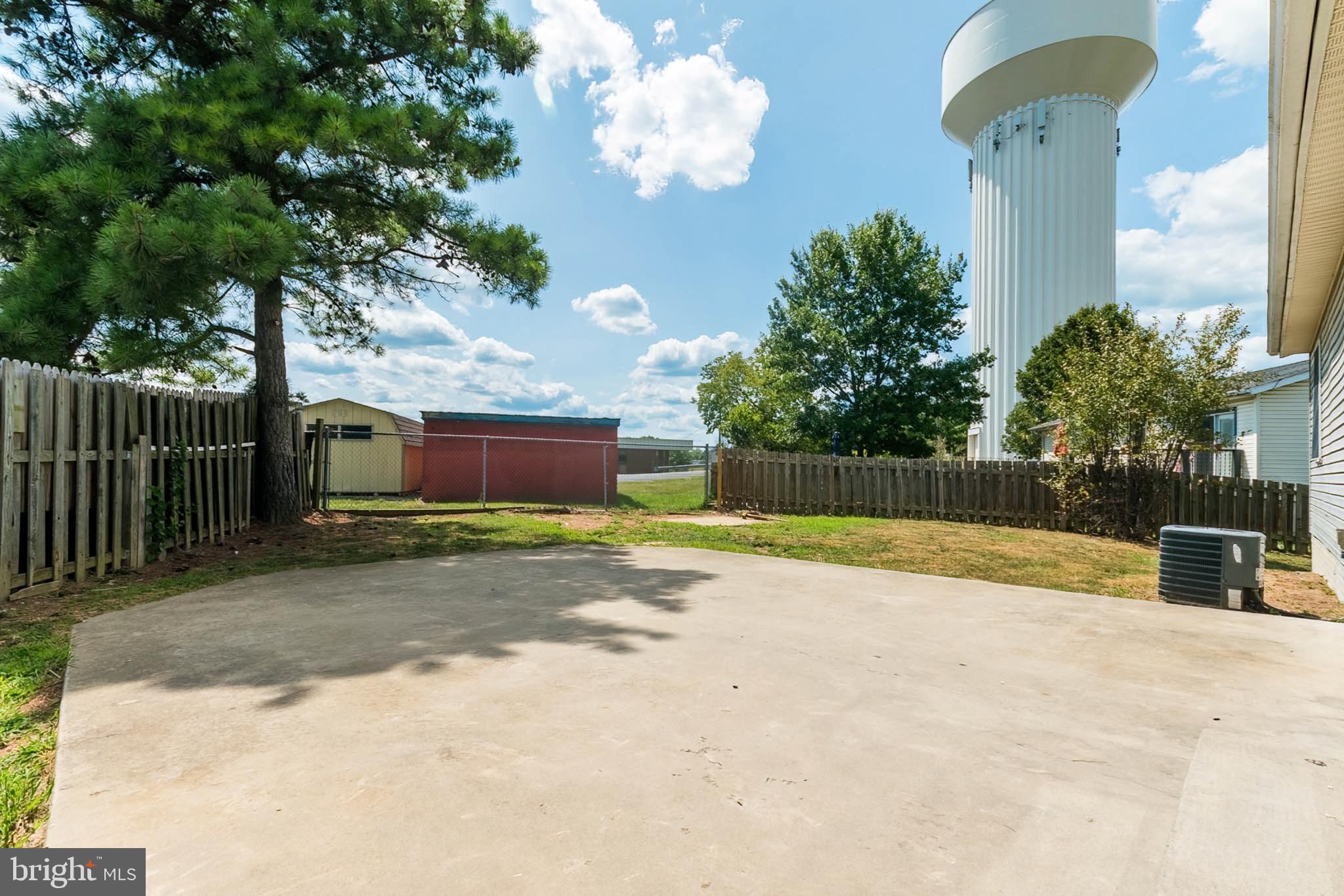 OPEQUON MEADOWS - Residential