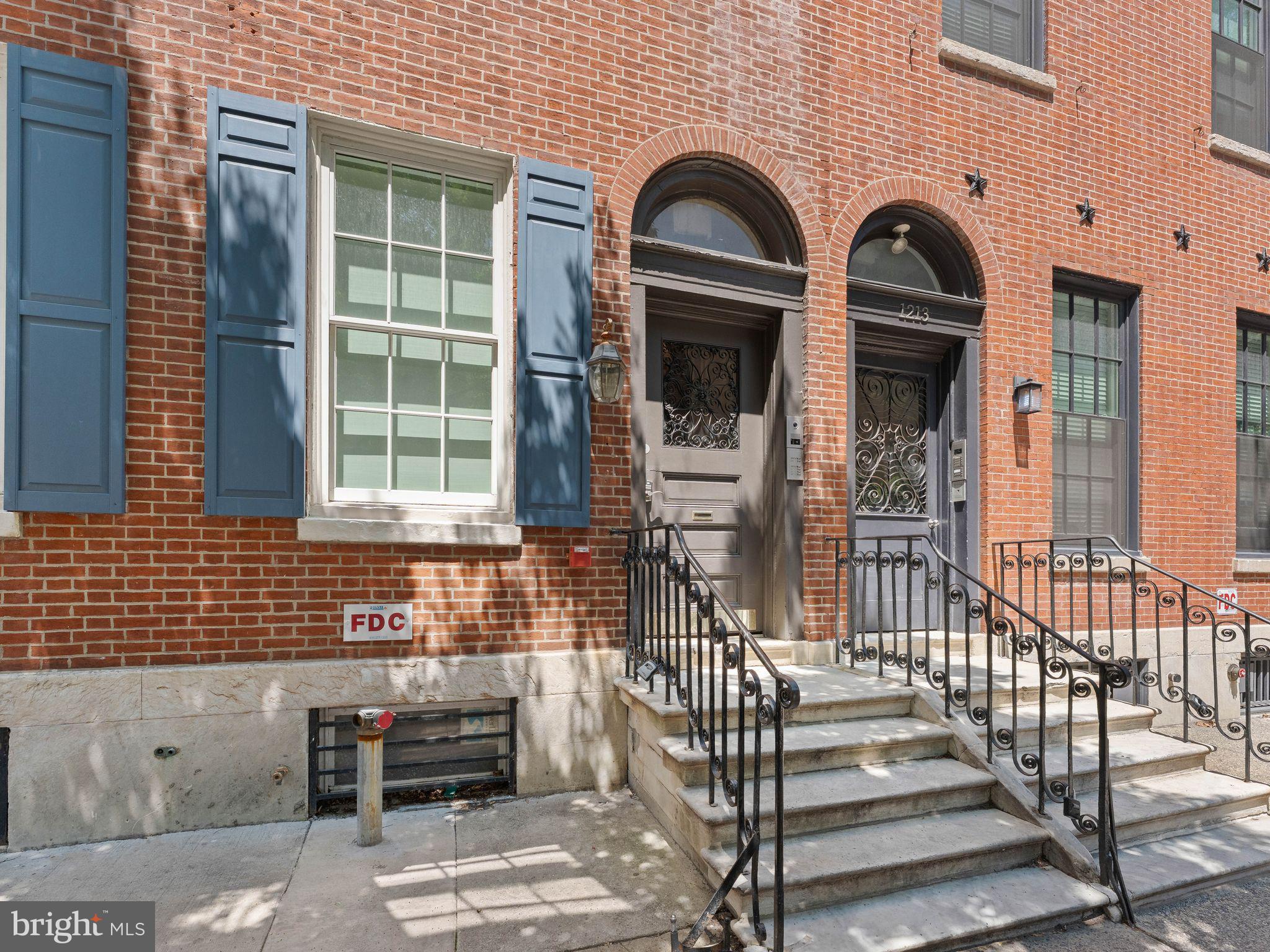 1215 SPRUCE STREET 302