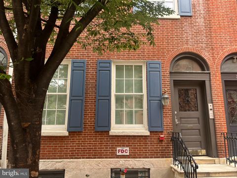 Condo For Sale - 1215 Spruce Street #302<br/> PHILADELPHIA, PA 19107