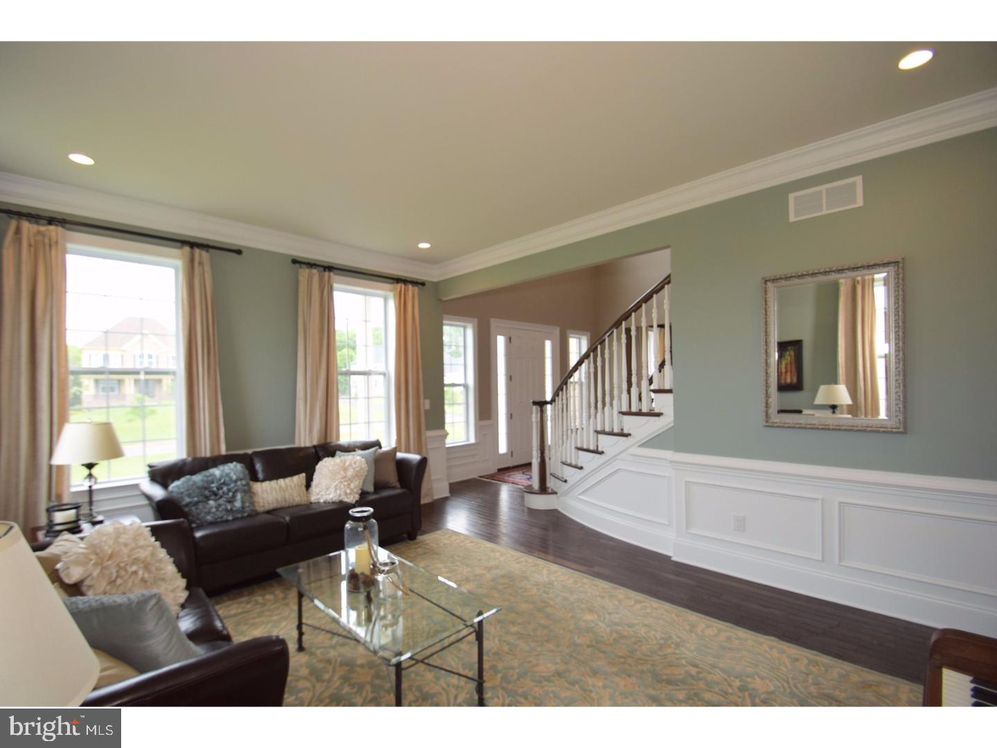 DUTCHESS FARM ESTS - Residential