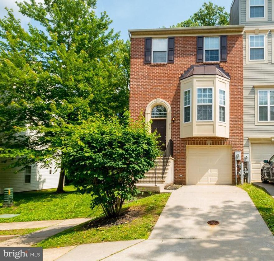 Must see video and pics! Gorgeous End unit brick-front garage townhome in absolute move-in condition. Fully updated kitchen with brand new granite countertops, brand new stainless steel appliances, and new flooring. Spacious master suite with super-bath and large walk-in-closet!  Entire home freshly painted. New carpet throughout. New flooring in bathrooms! This is the one you've been waiting for!