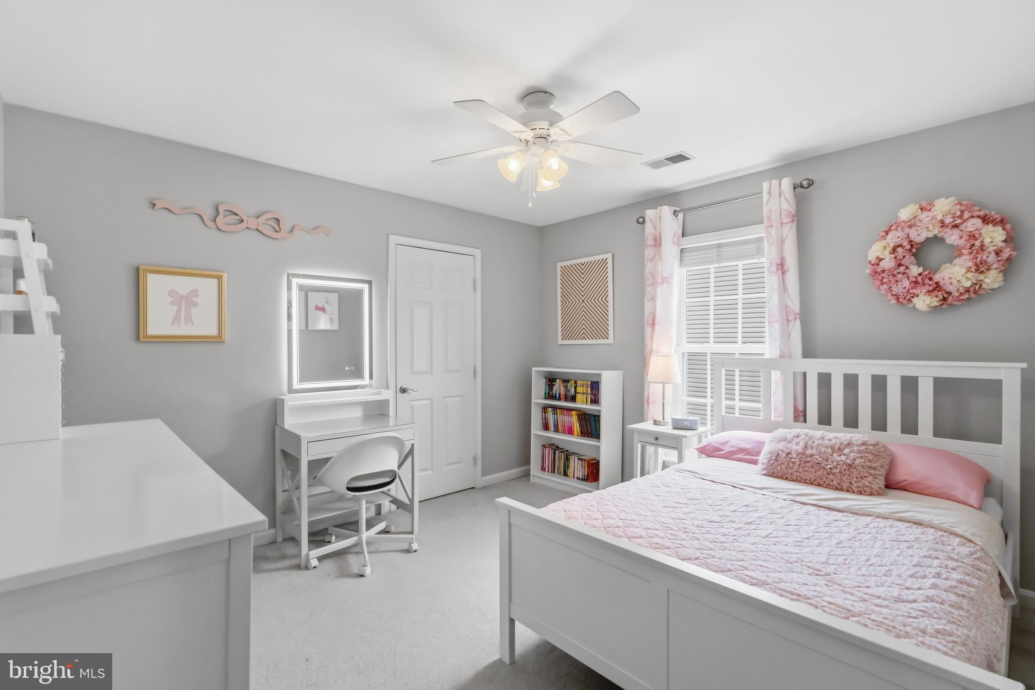 BROADLANDS - Residential