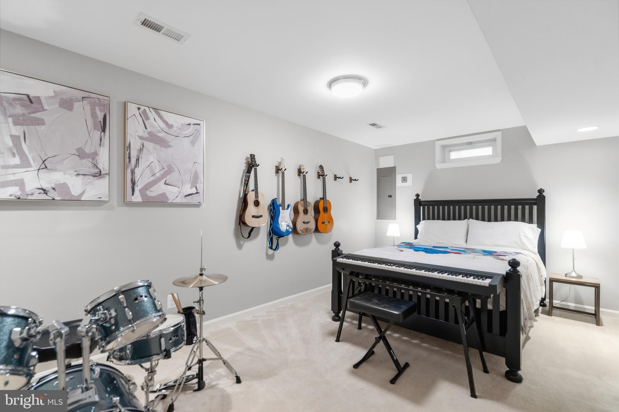 BROADLANDS - Residential