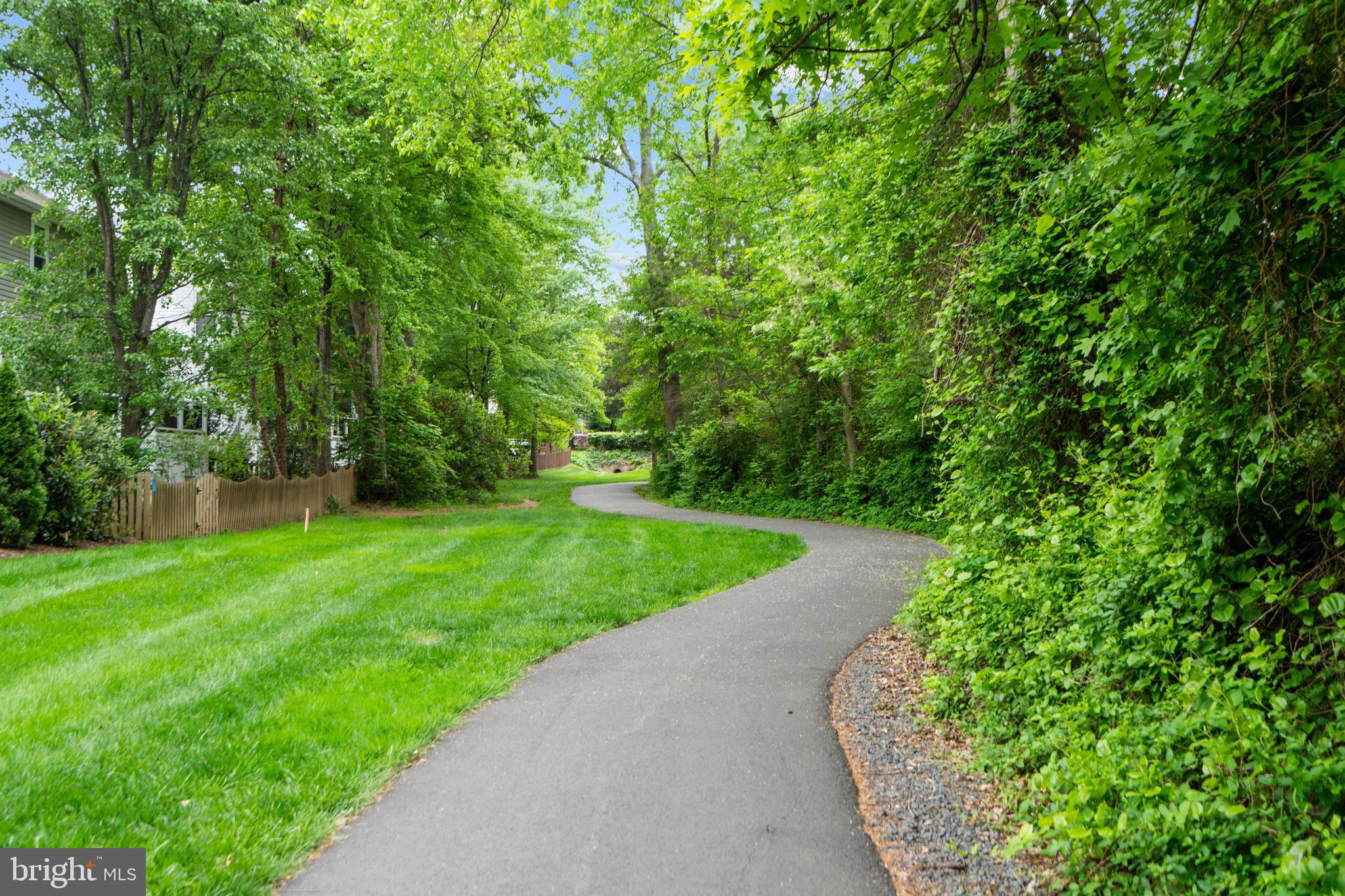 BROADLANDS - Residential
