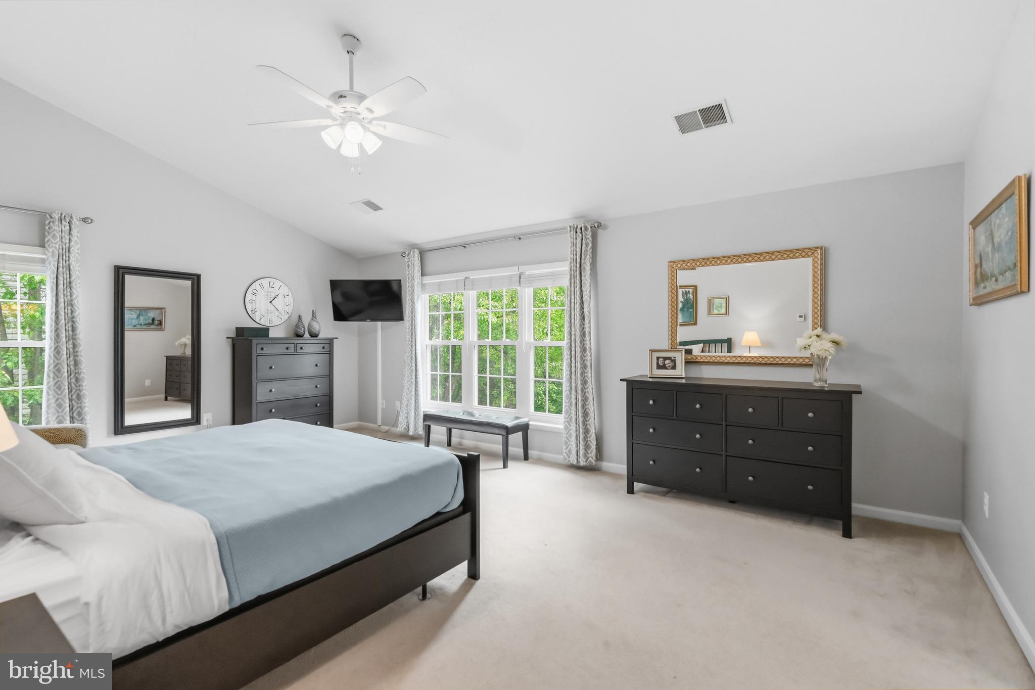 BROADLANDS - Residential