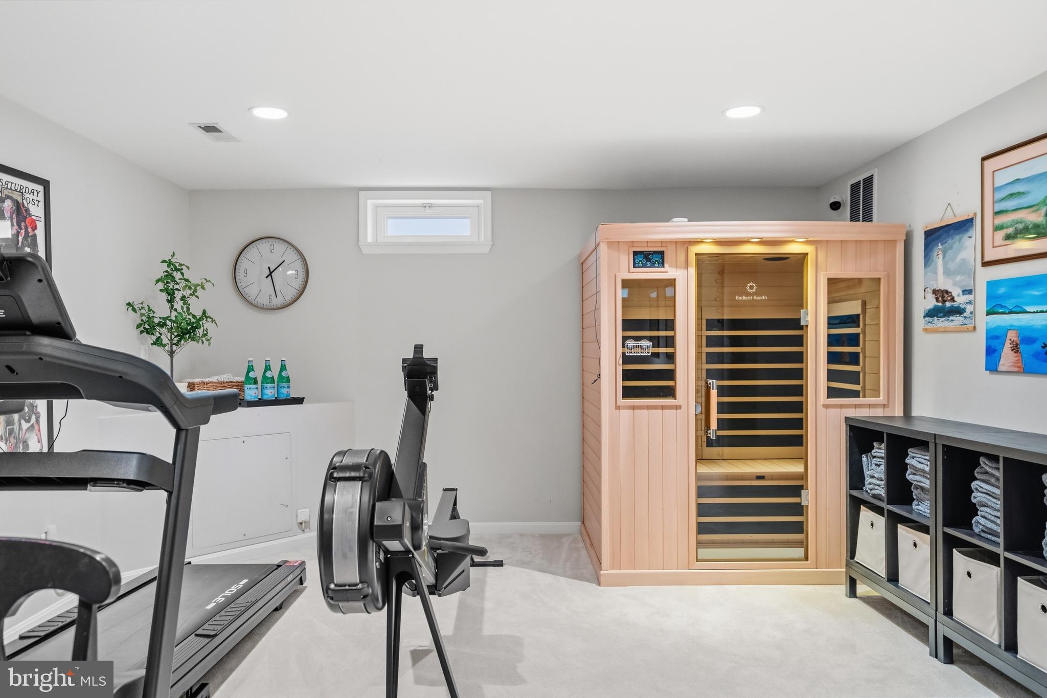 BROADLANDS - Residential