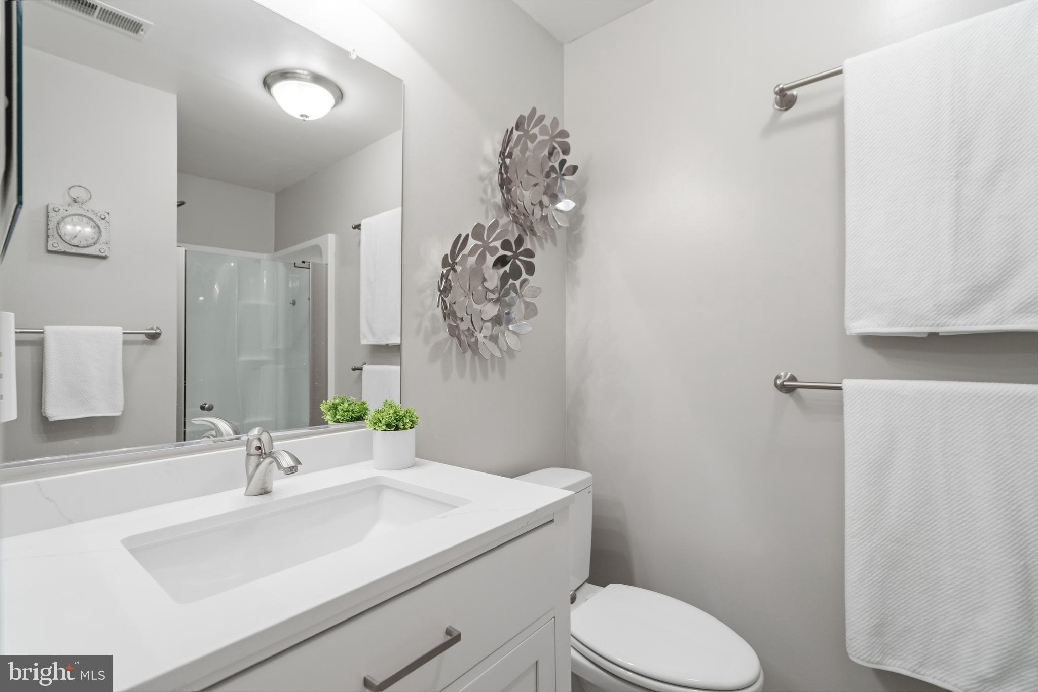 BROADLANDS - Residential