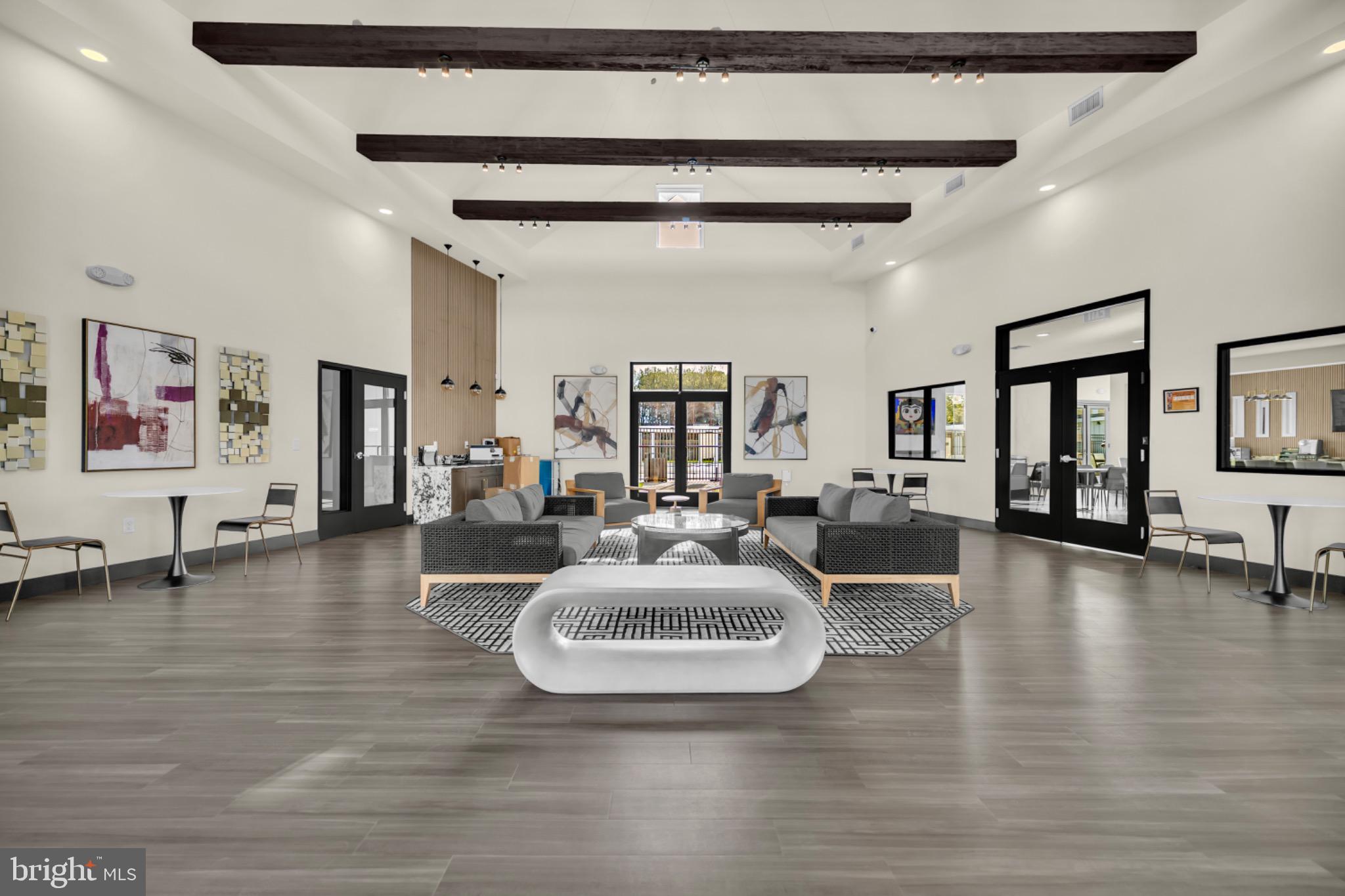 SOUTHLAKE - Residential