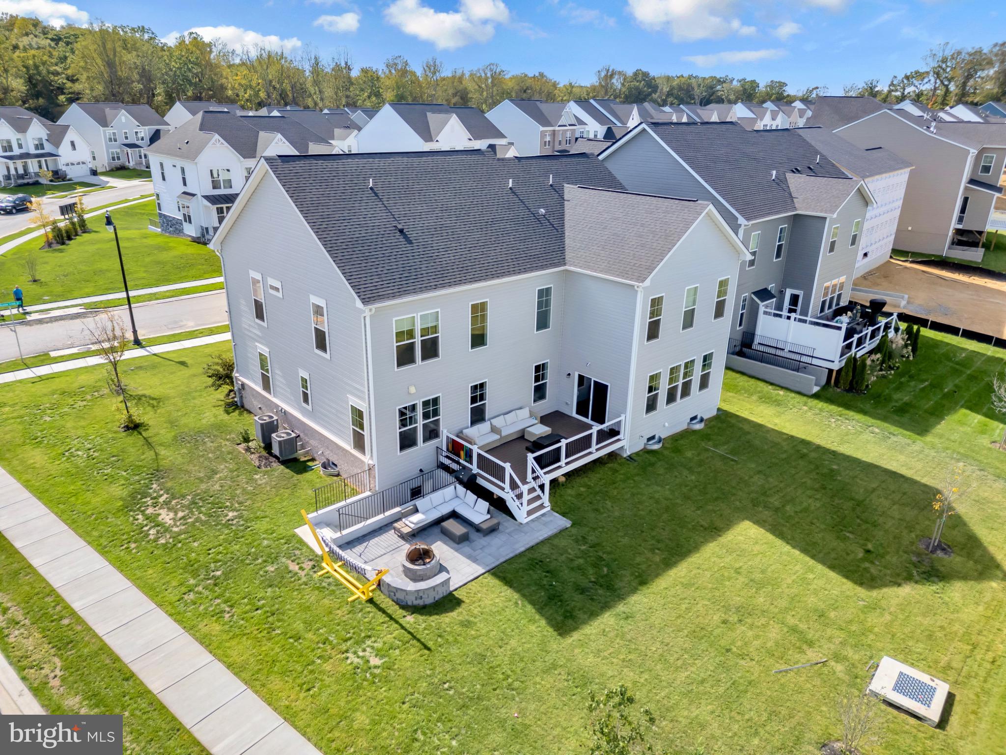 SOUTHLAKE - Residential