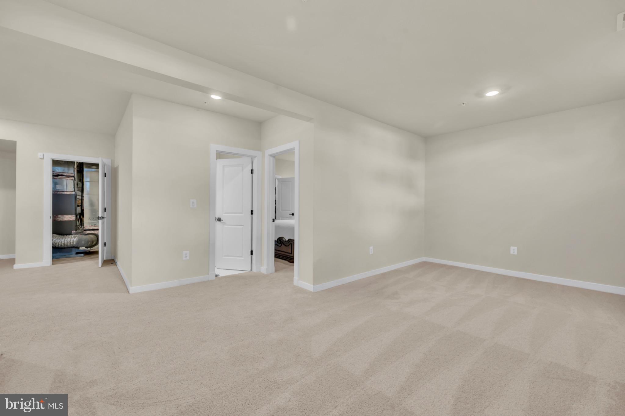 SOUTHLAKE - Residential