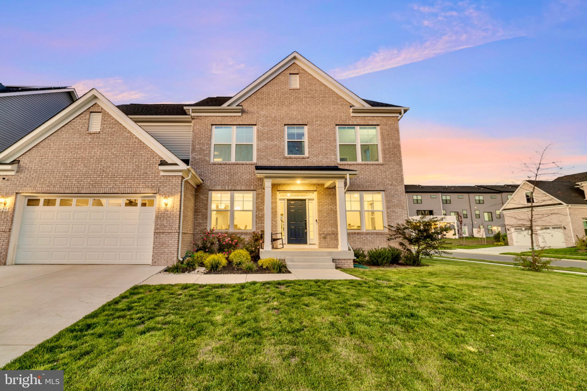 428 MEADOW CREEK DRIVE