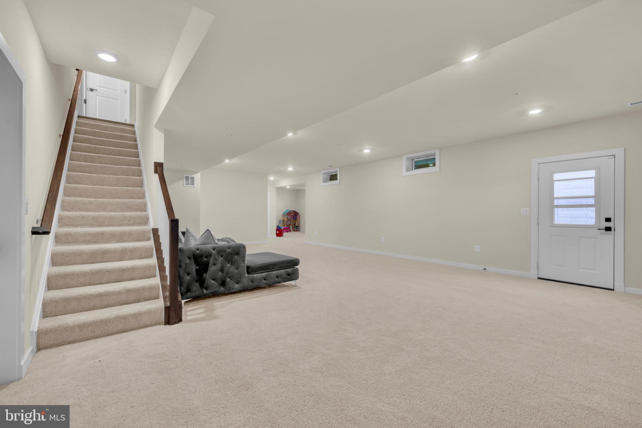 SOUTHLAKE - Residential