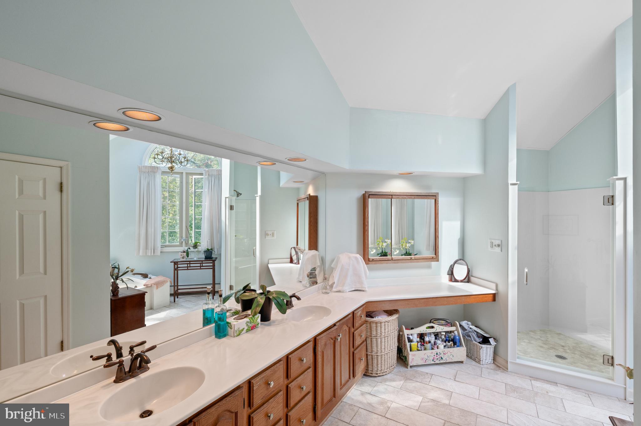 ECHO VALLEY - Residential