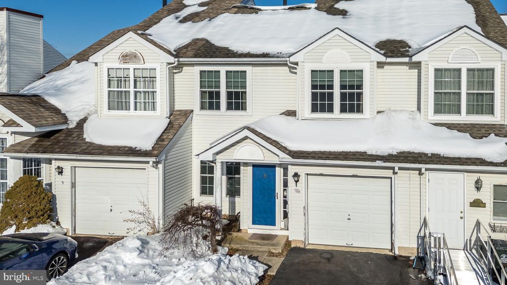 Photo of 3 Glen Meadow Court, QUAKERTOWN, PA 18951 (MLS # PABU2113528)