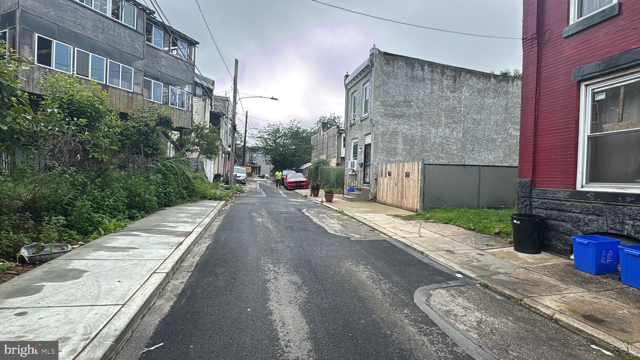 STRAWBERRY MANSION - Residential