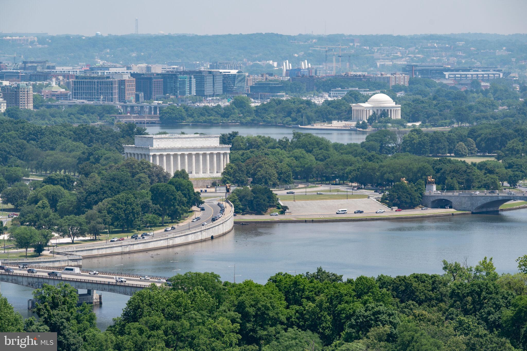RIVER PLACE - Residential