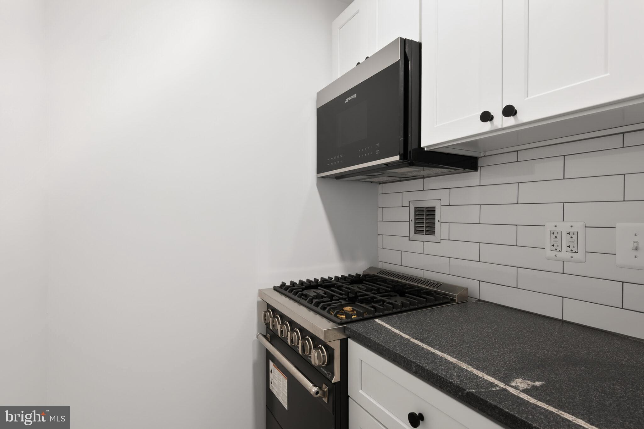 RIVER PLACE - Residential