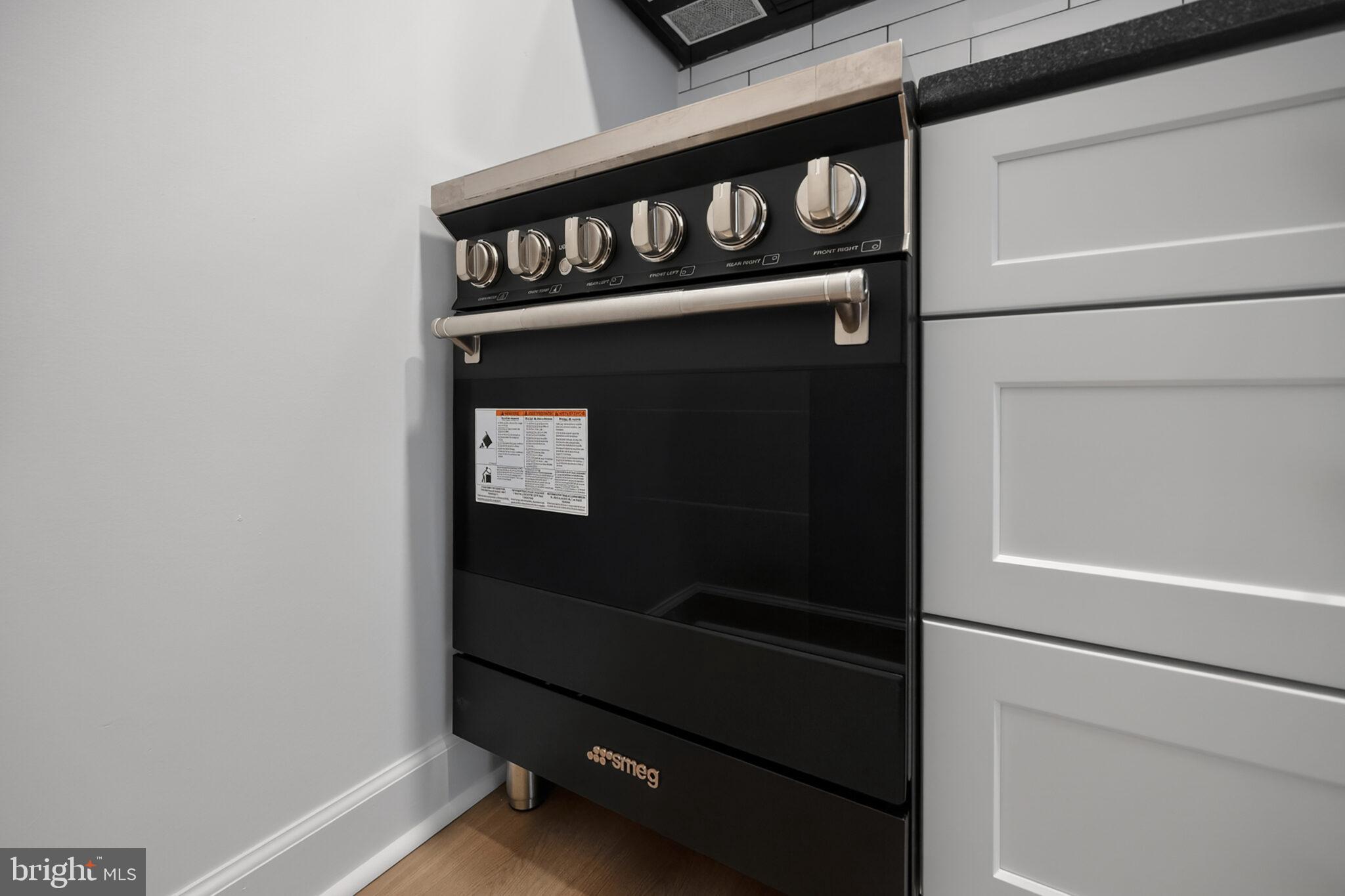 RIVER PLACE - Residential