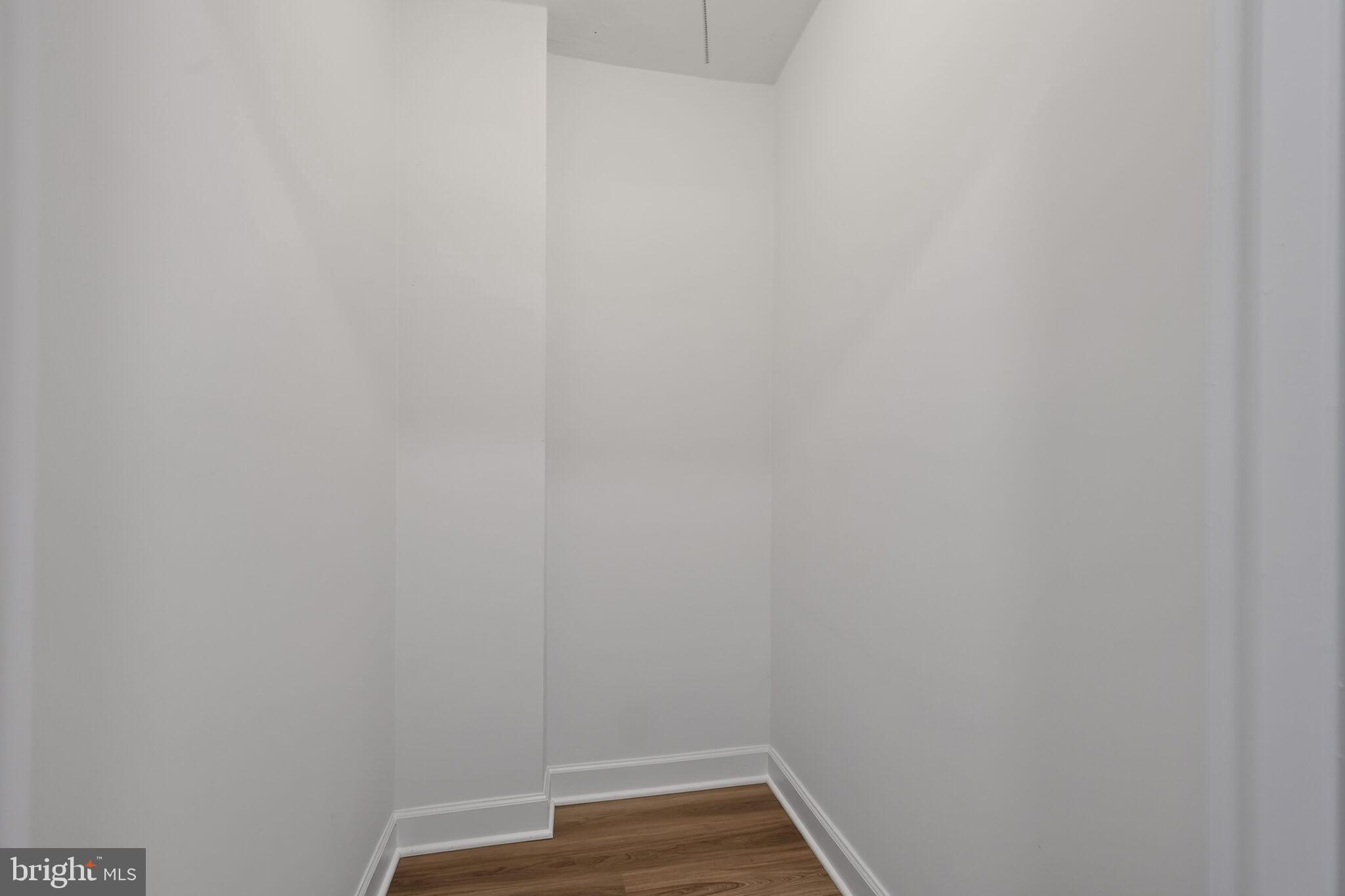 RIVER PLACE - Residential