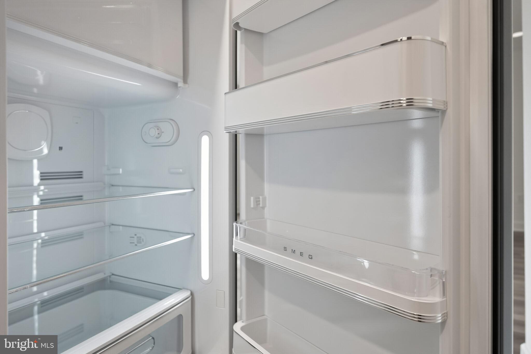 RIVER PLACE - Residential