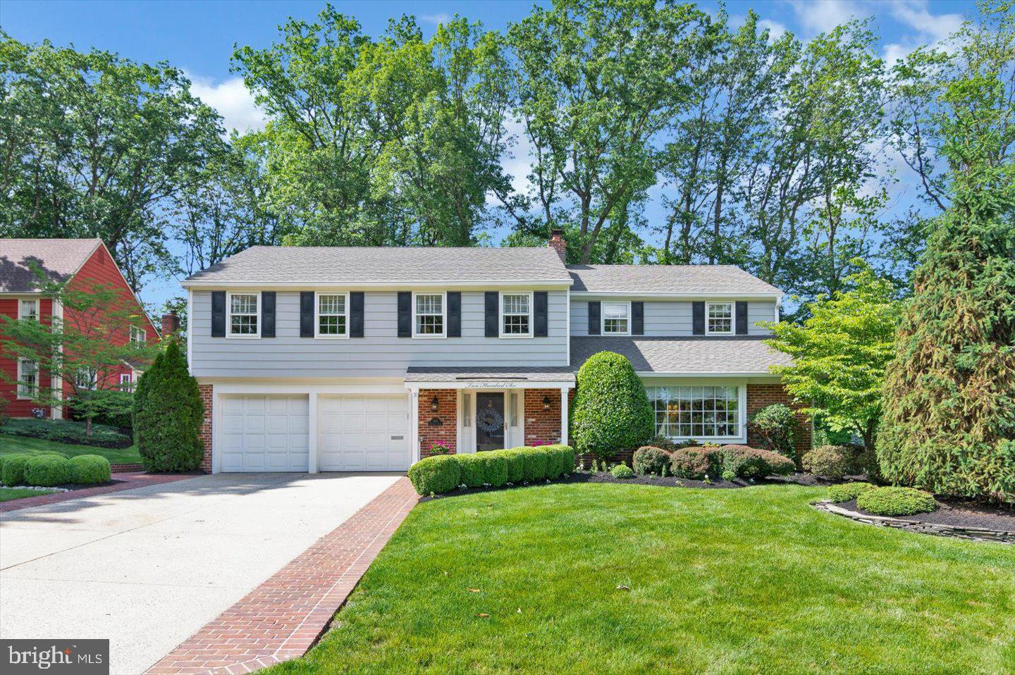 206 HORSE SHOE COURT