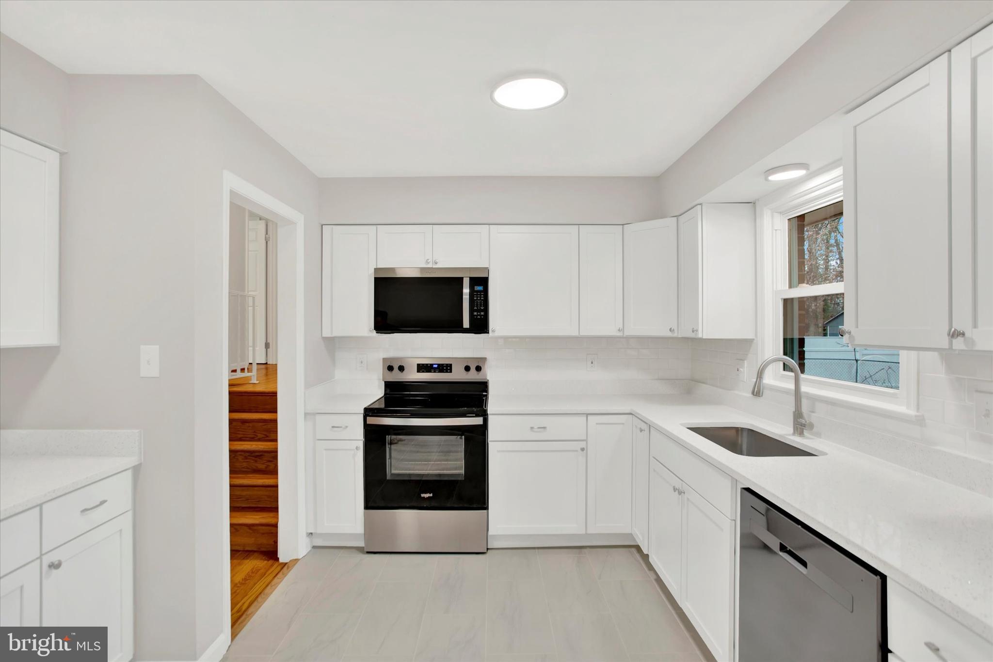 GLEN OAKS - Residential