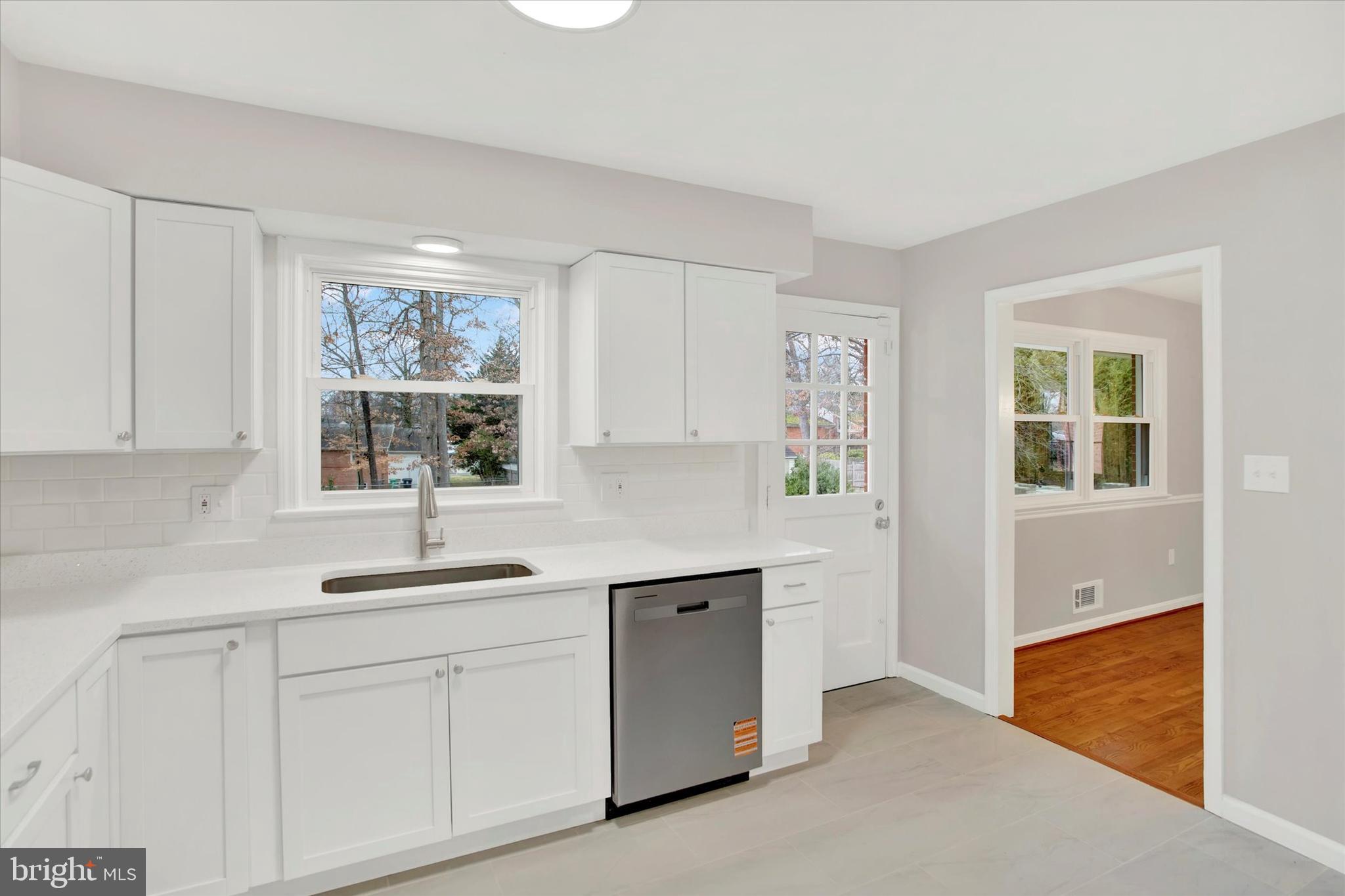 GLEN OAKS - Residential