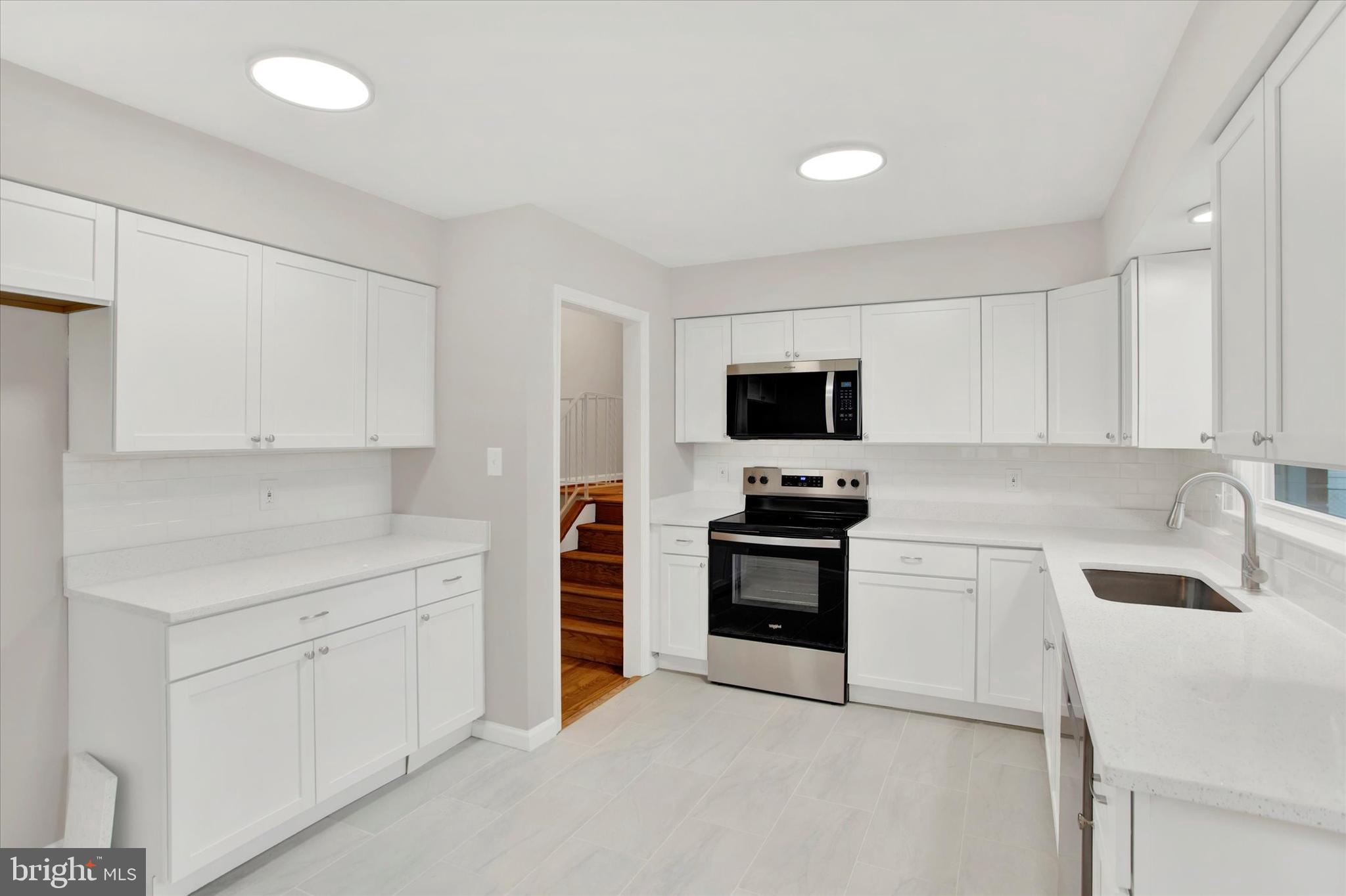 GLEN OAKS - Residential