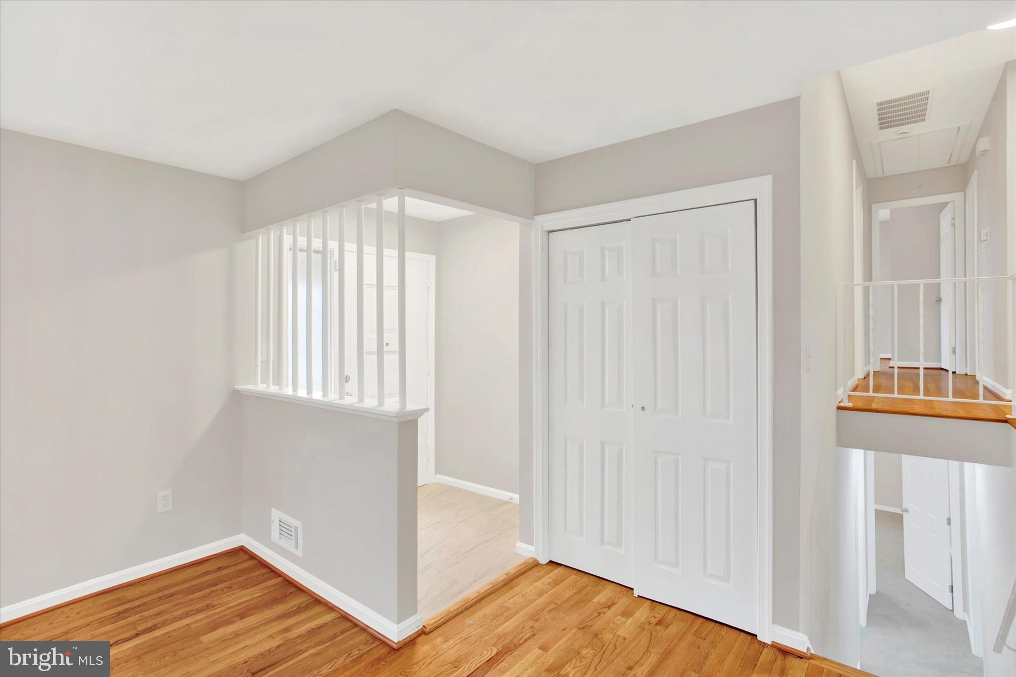 GLEN OAKS - Residential