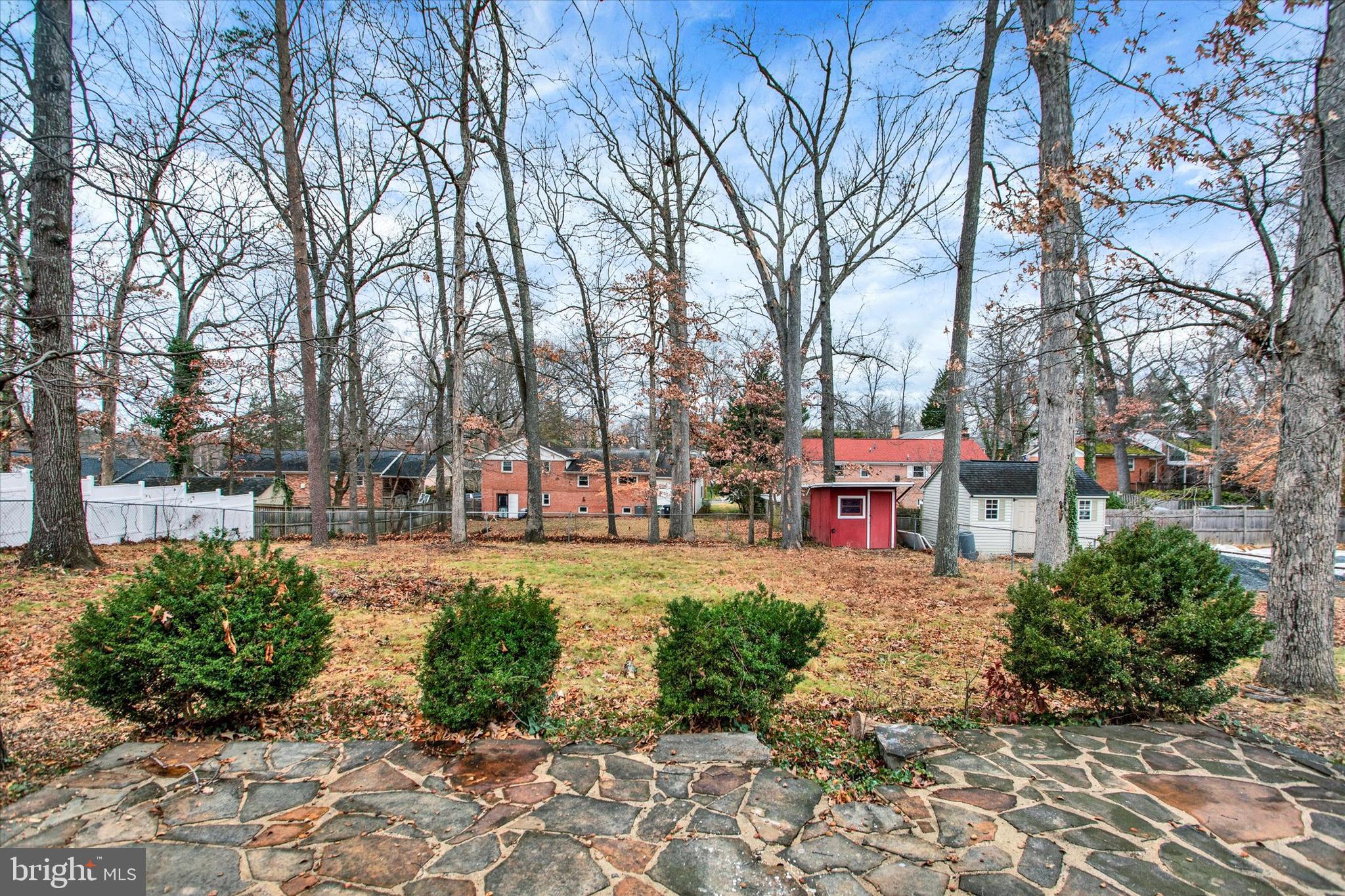 GLEN OAKS - Residential