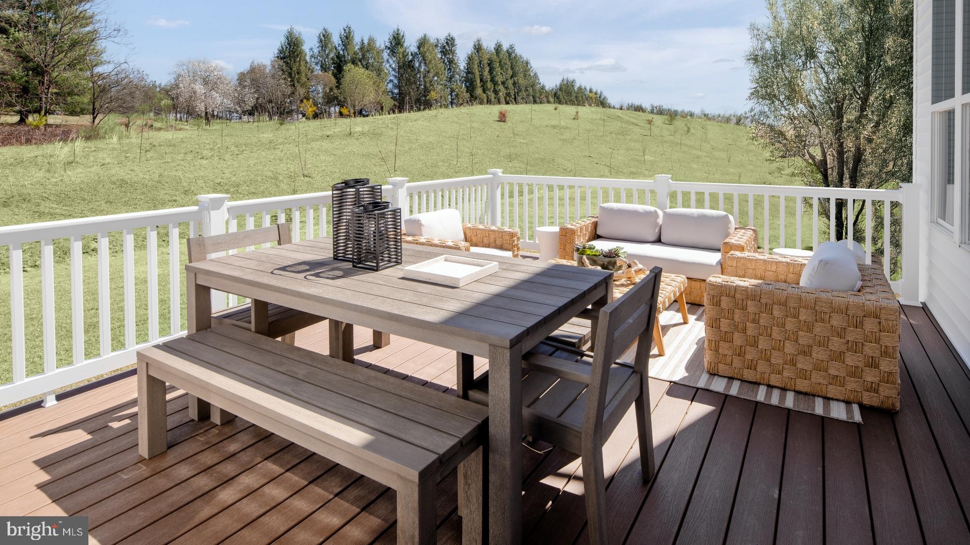 SOUTH LAKE - Residential