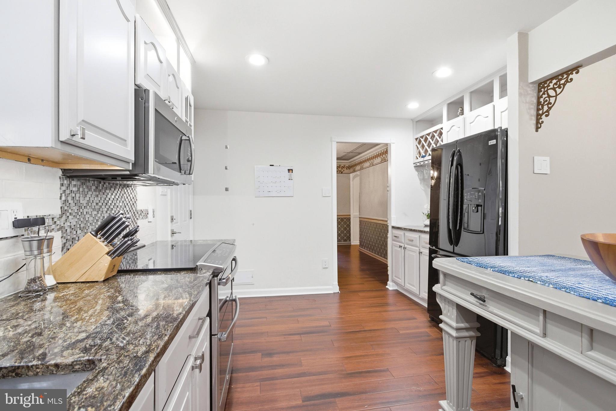 WAKEFIELD CHAPEL WOODS - Residential