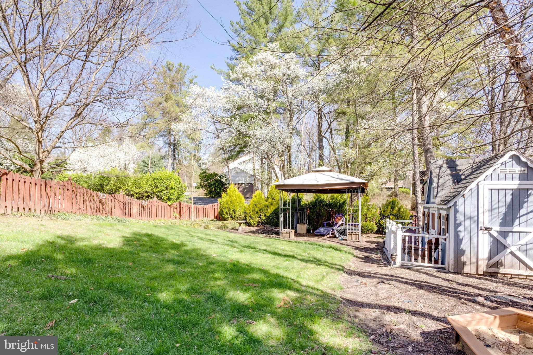 WAKEFIELD CHAPEL WOODS - Residential