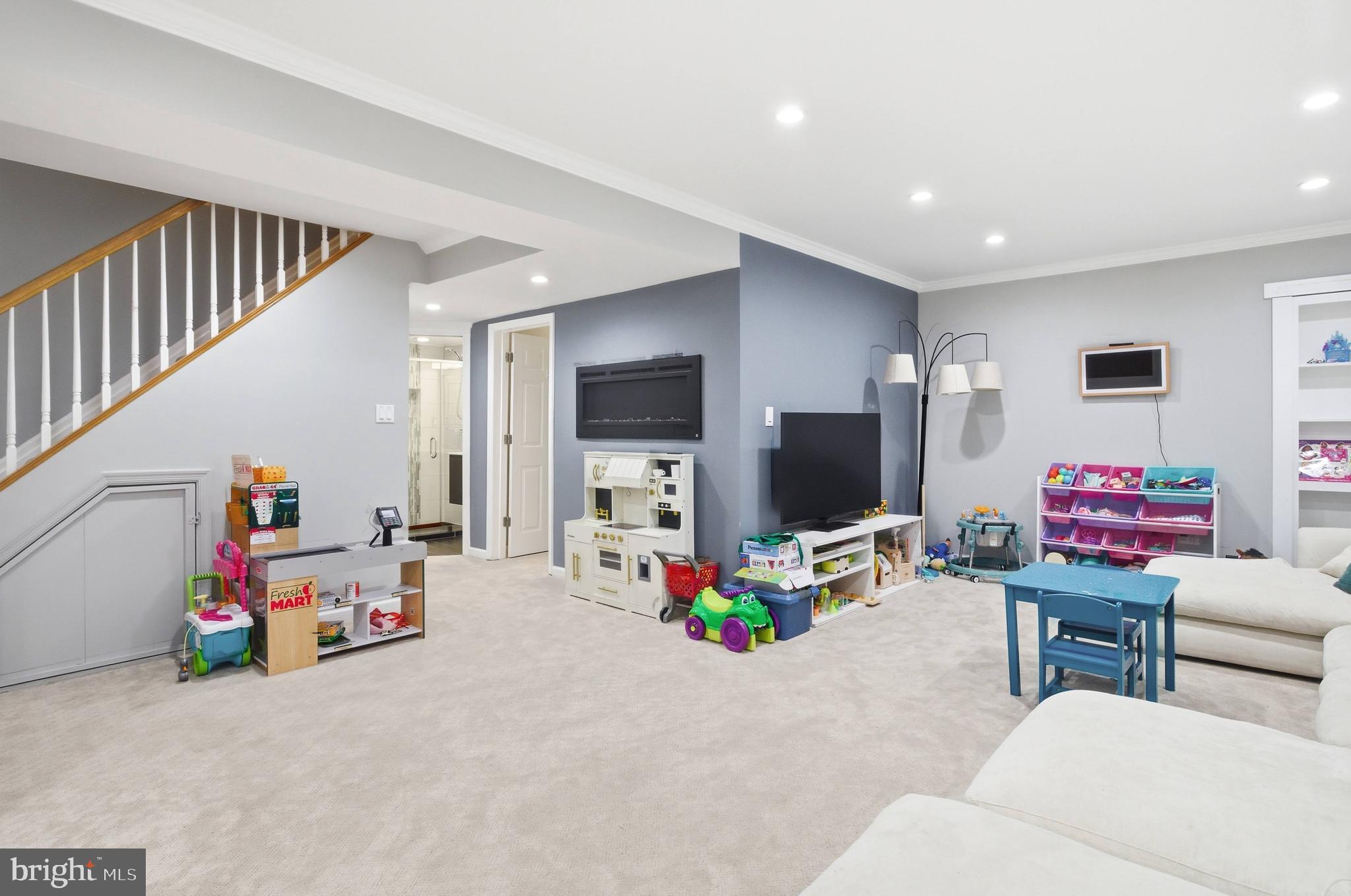 WAKEFIELD CHAPEL WOODS - Residential