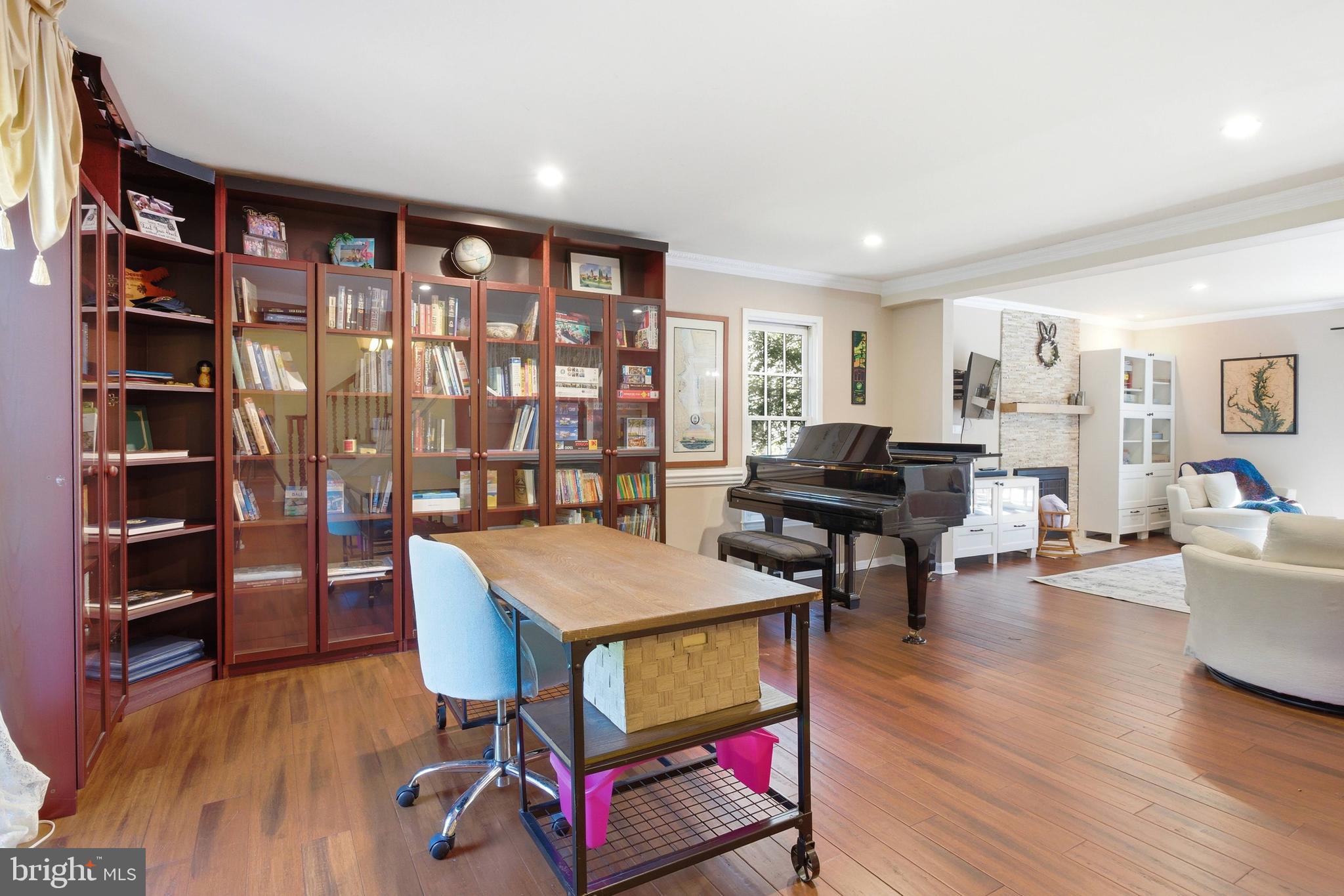 WAKEFIELD CHAPEL WOODS - Residential