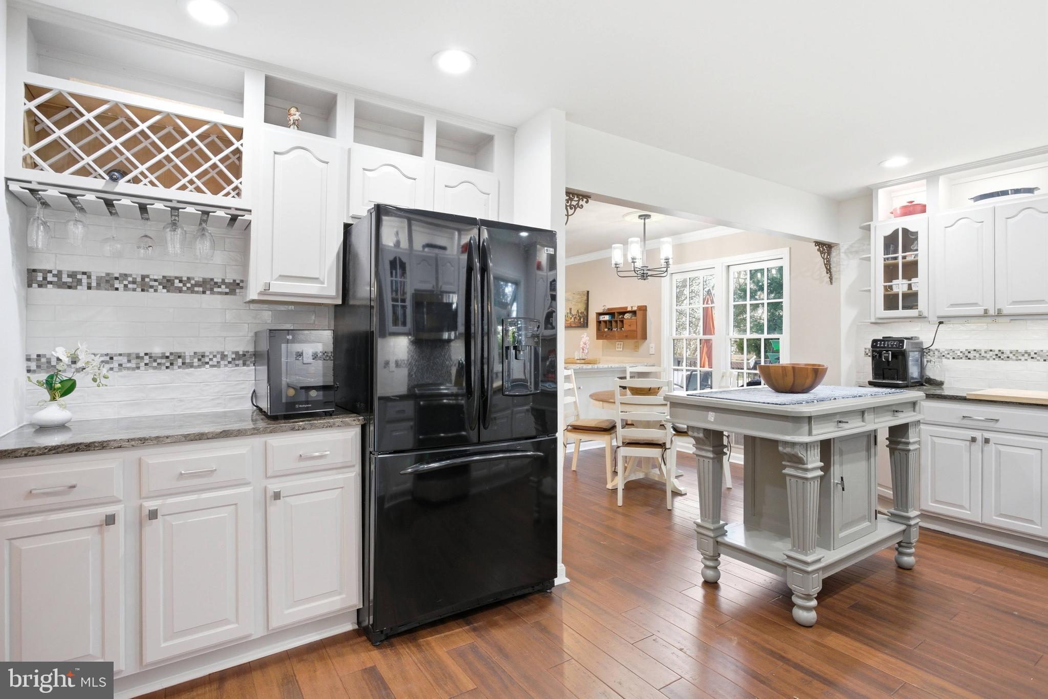 WAKEFIELD CHAPEL WOODS - Residential